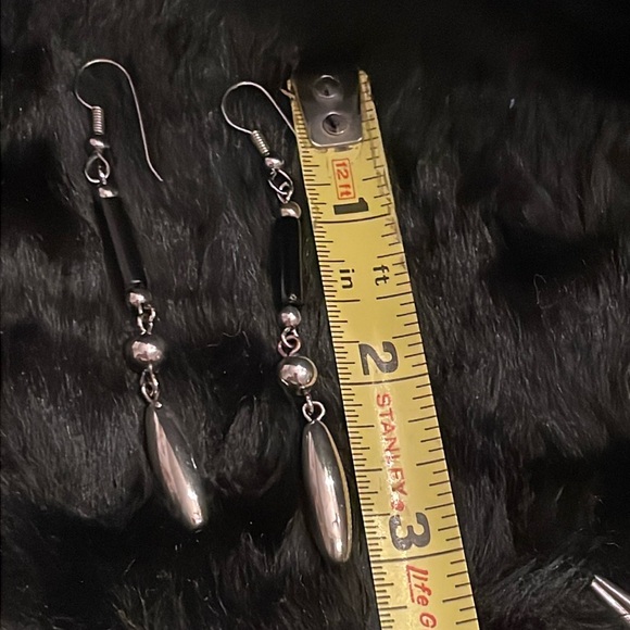 Silver and onyx dangle earrings very Cool!! - Picture 4 of 4